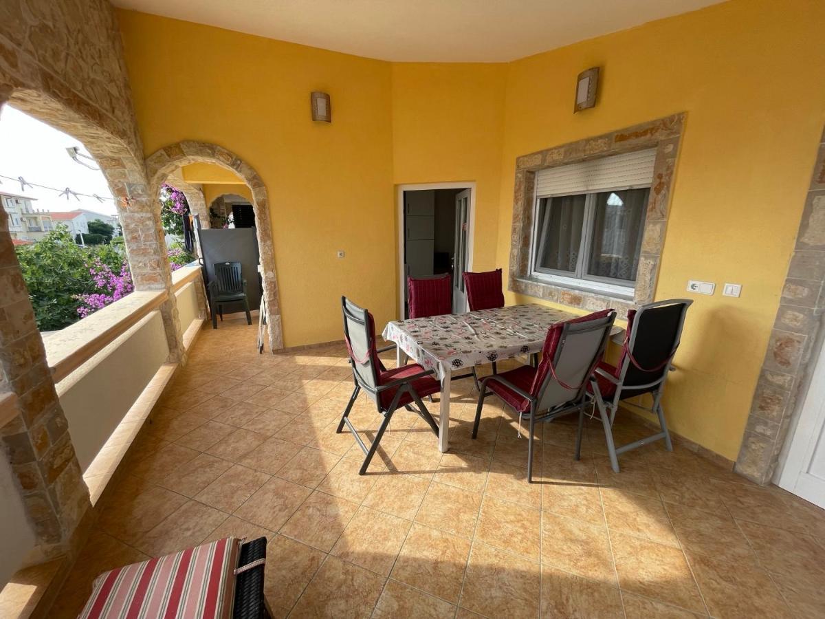 Apartements Delfin Vir Exterior photo