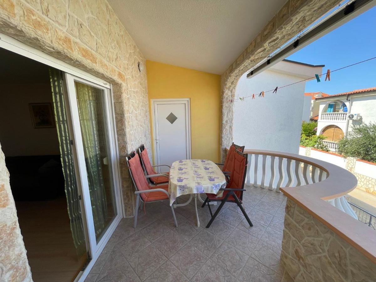 Apartements Delfin Vir Exterior photo