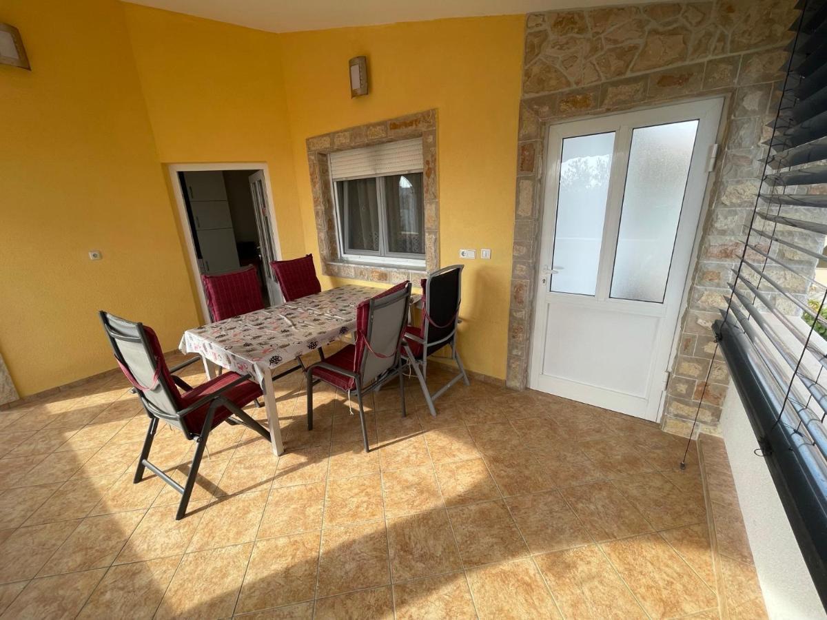 Apartements Delfin Vir Exterior photo