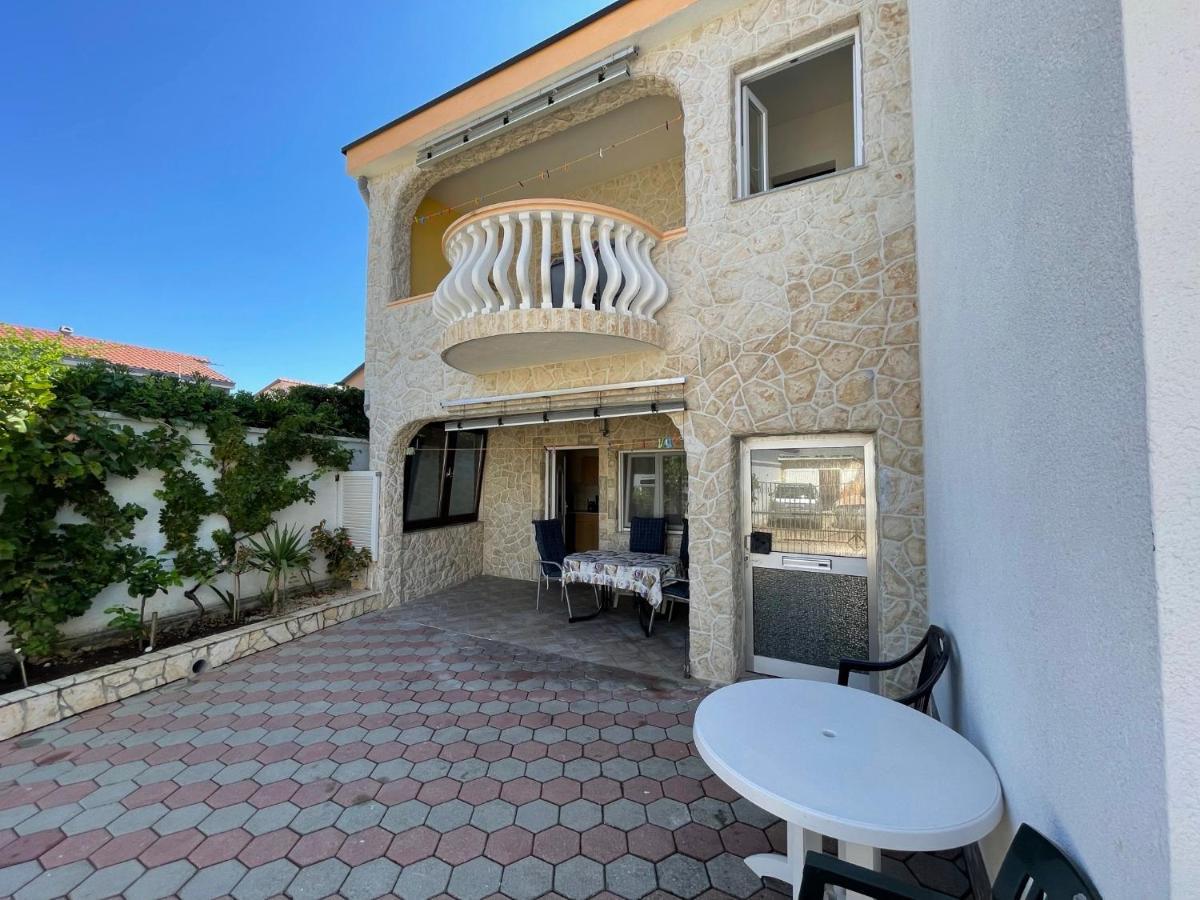 Apartements Delfin Vir Exterior photo
