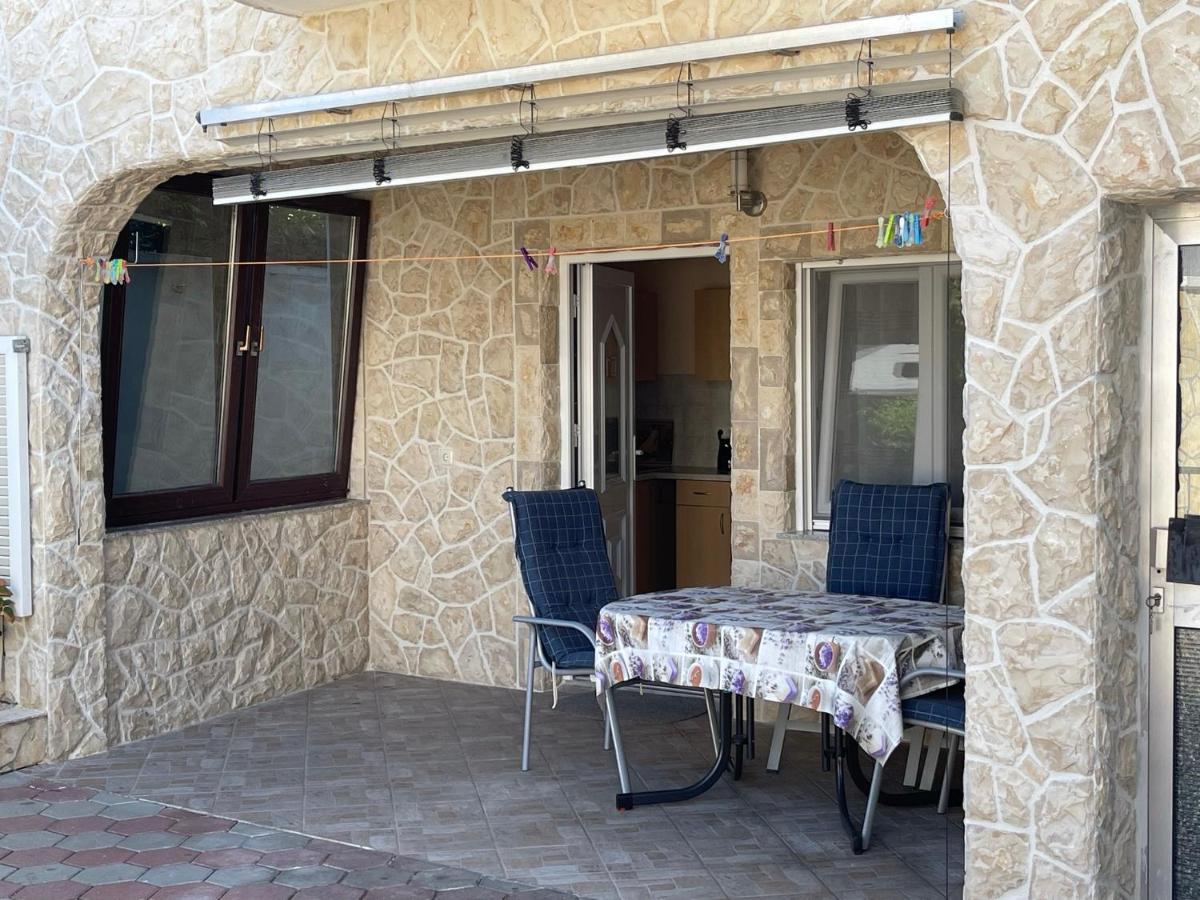 Apartements Delfin Vir Exterior photo