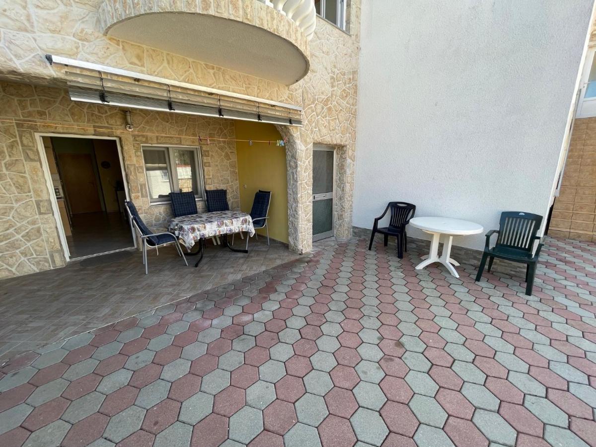 Apartements Delfin Vir Exterior photo