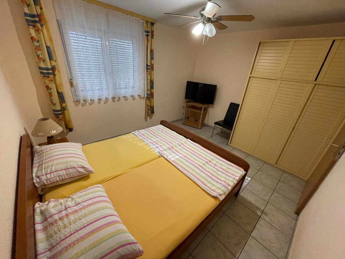 Apartements Delfin Vir Exterior photo